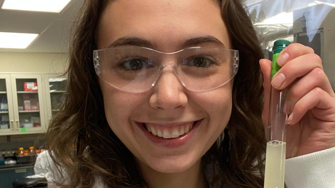 Image of Dani Riley.